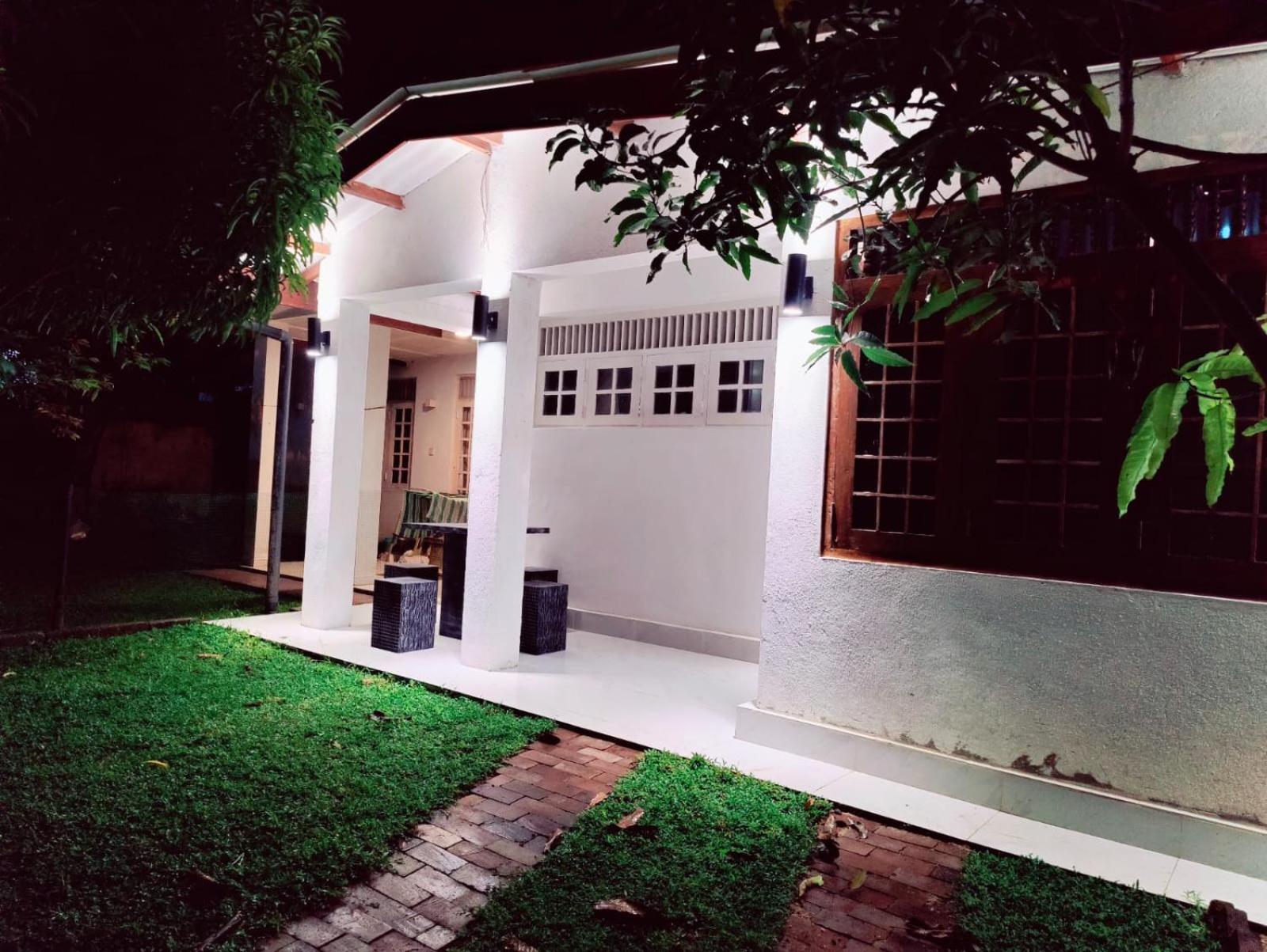 Araliya Uyana Residencies Colombo - Entire House With Two Bedrooms Exterior photo